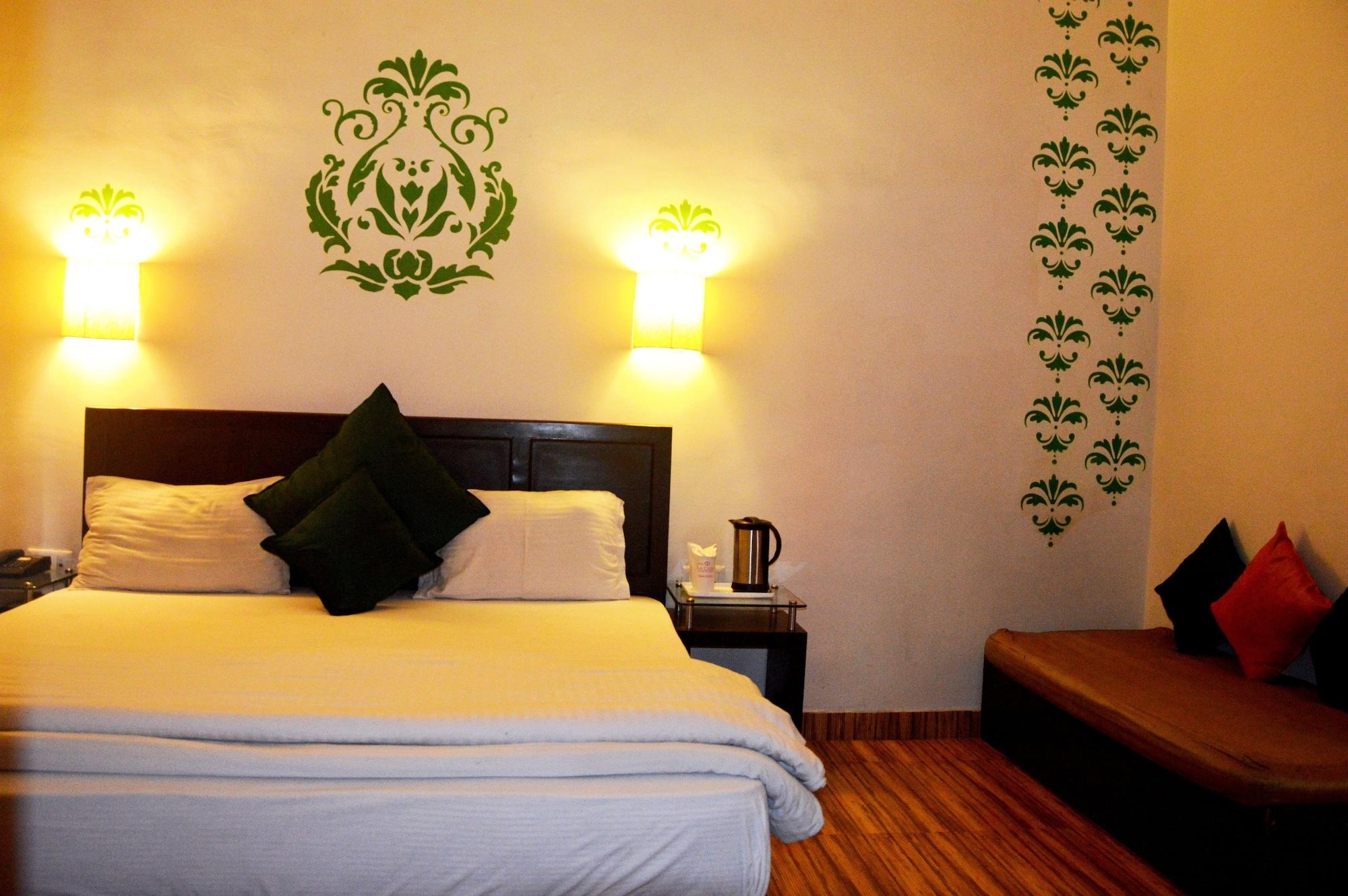 La Casa Hotel Haridwar Bagian luar foto