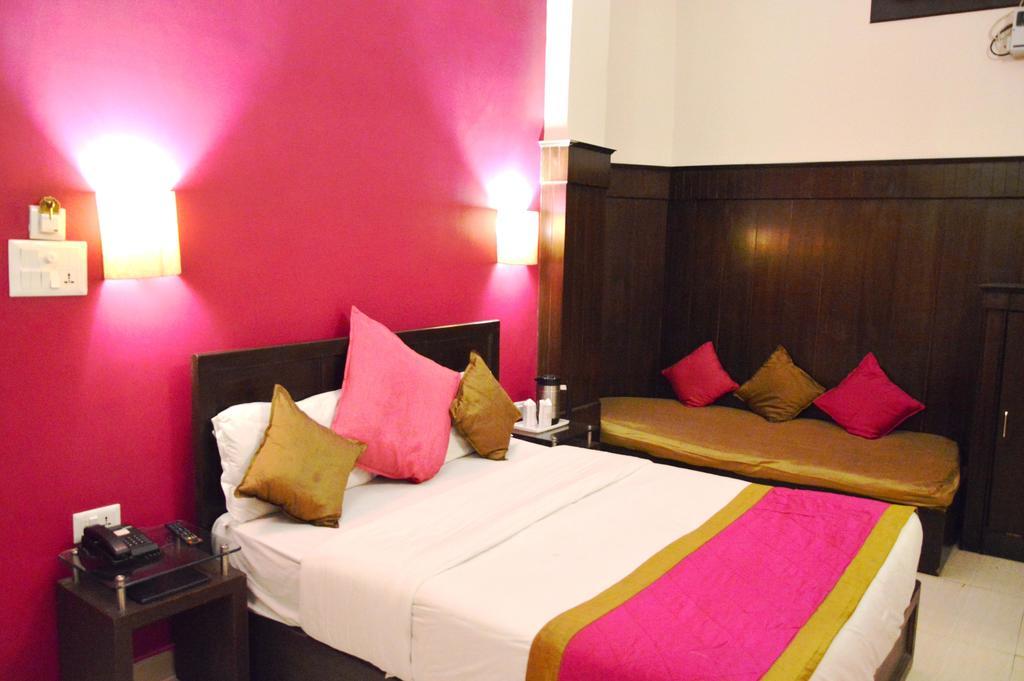 La Casa Hotel Haridwar Bagian luar foto
