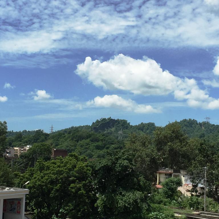 La Casa Hotel Haridwar Bagian luar foto