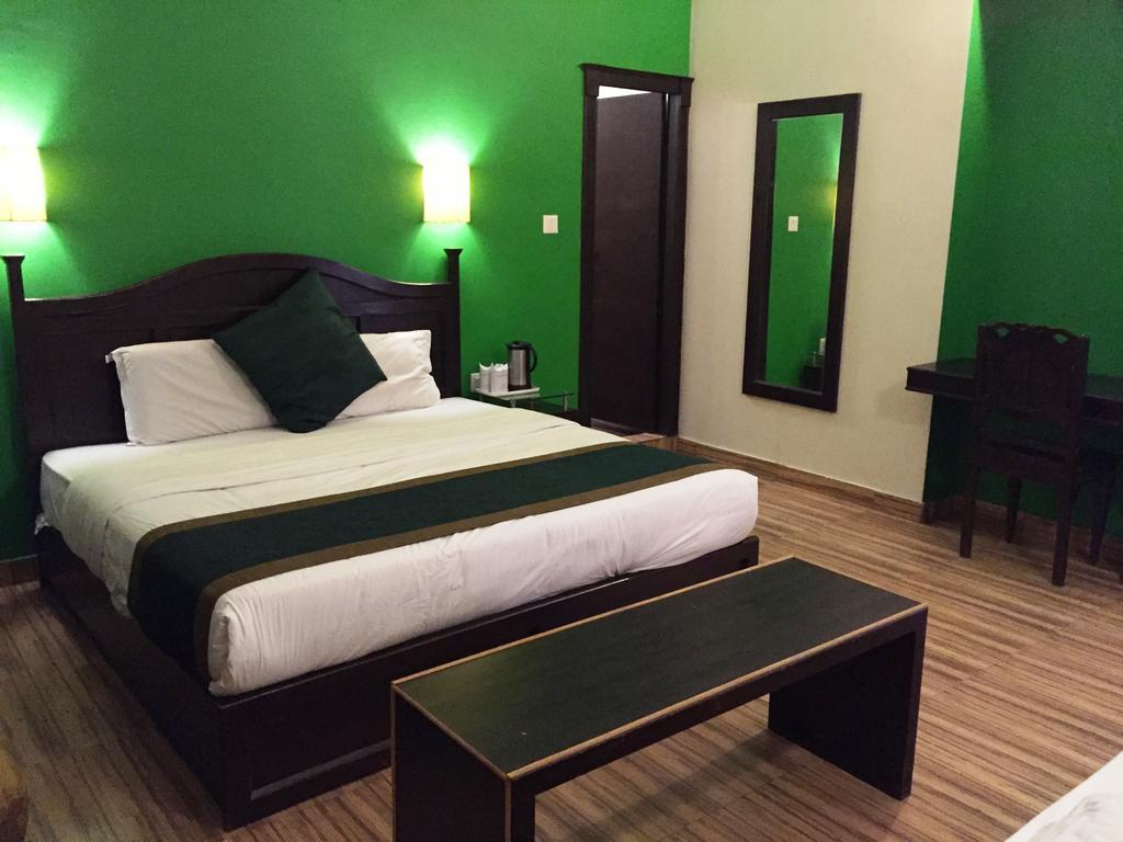 La Casa Hotel Haridwar Bagian luar foto